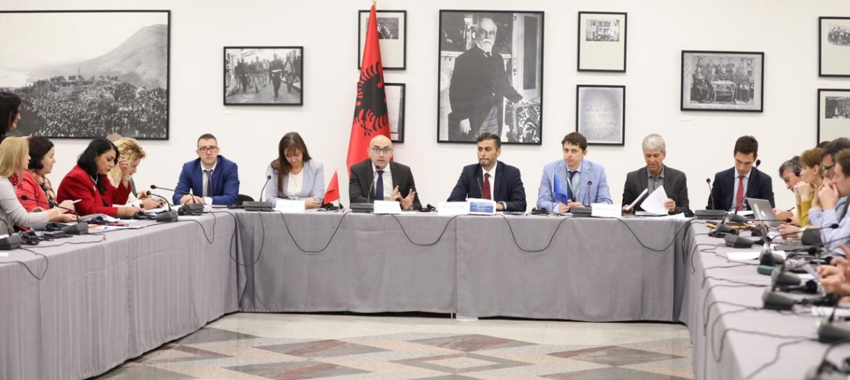 Drejt financimit të qëndrueshëm të menaxhimit të burimeve ujore në Shqipëri: Workshop kombëtar në kuadër të Strategjisë së financimit të ujit të Unionit për Mesdheun